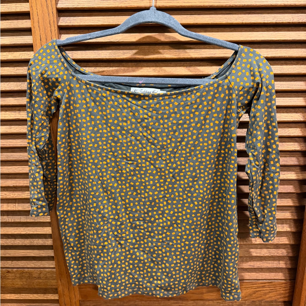 Fighting Eel Quarter Sleeve Off The Shoulder Top